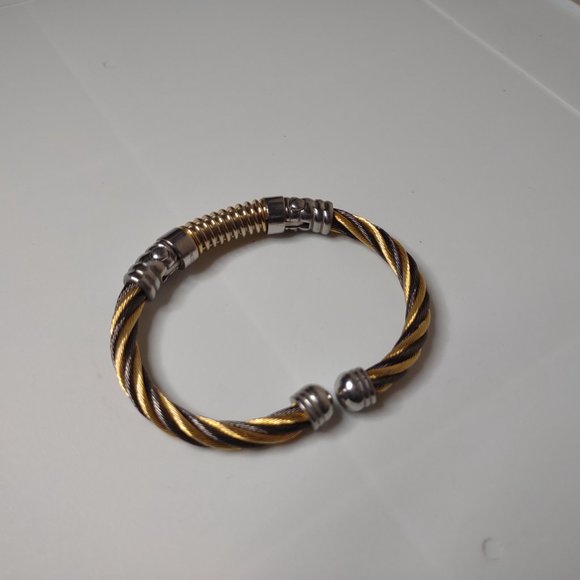 Nice Two Tone Twisted Metal Bracelet - Picture 9 of 11